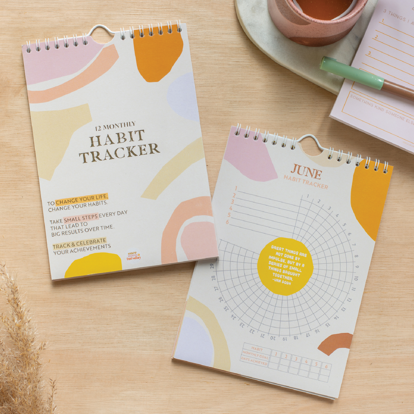 Habit Tracker 12 mois - Pastel Organic