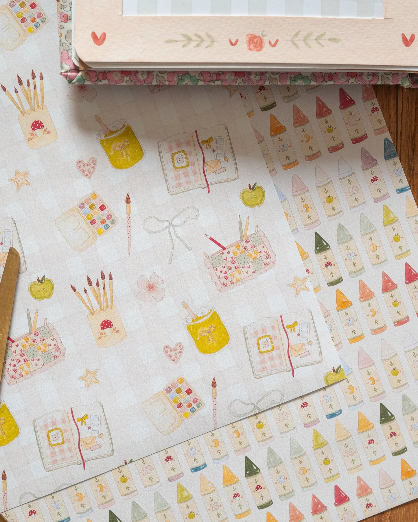 Papier scrapbooking - Crafty girl