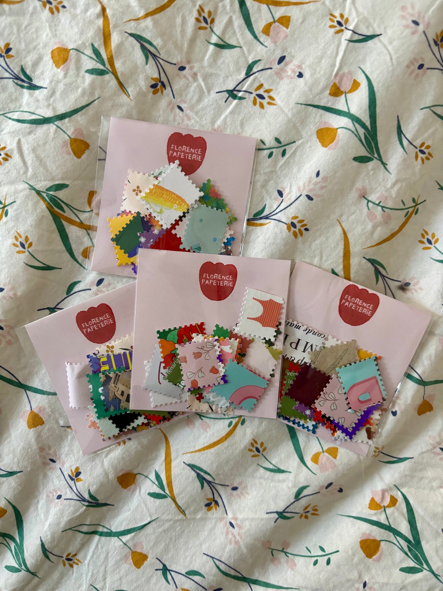 Timbres à coller pour le scrapbooking