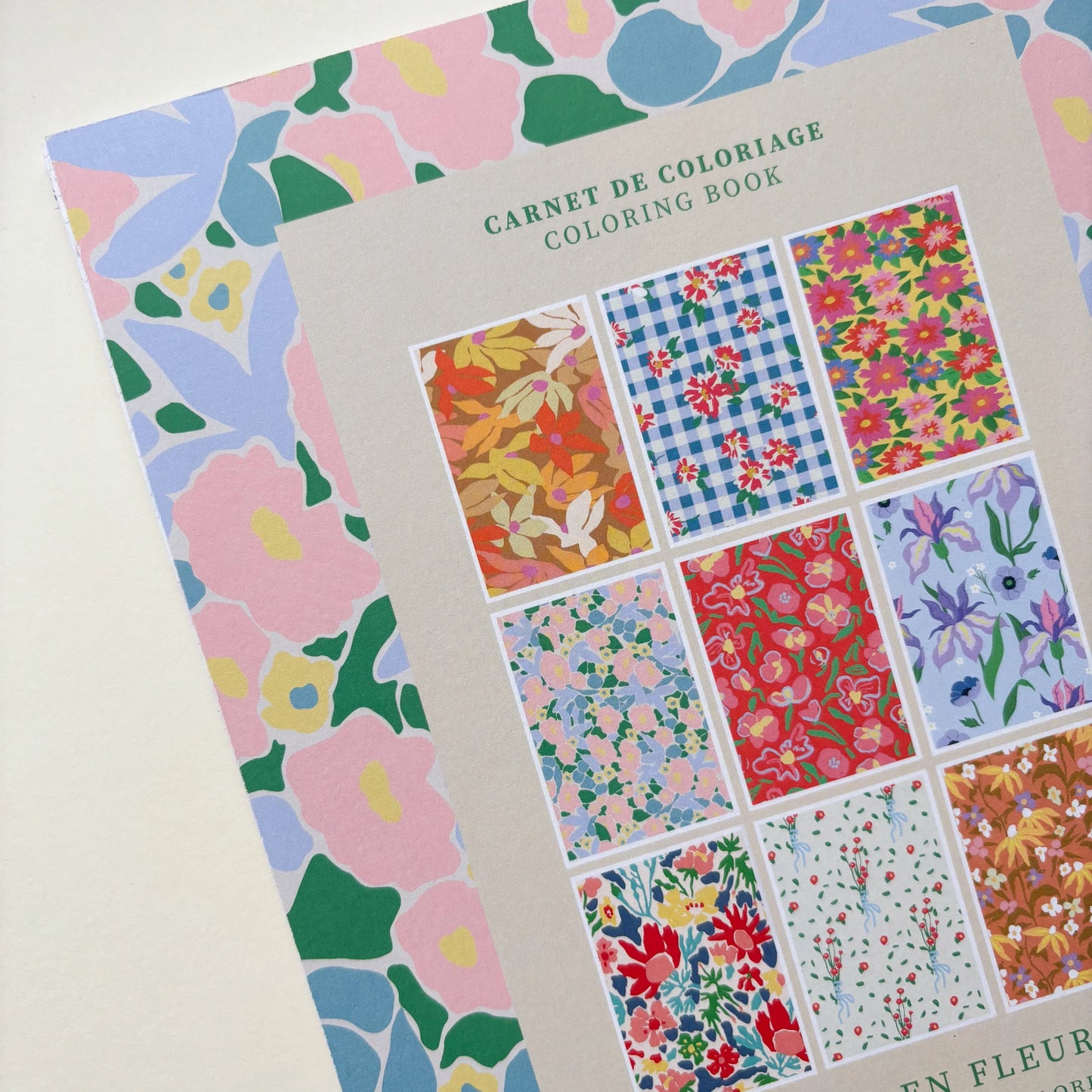 Carnet de coloriage - Motifs en fleurs